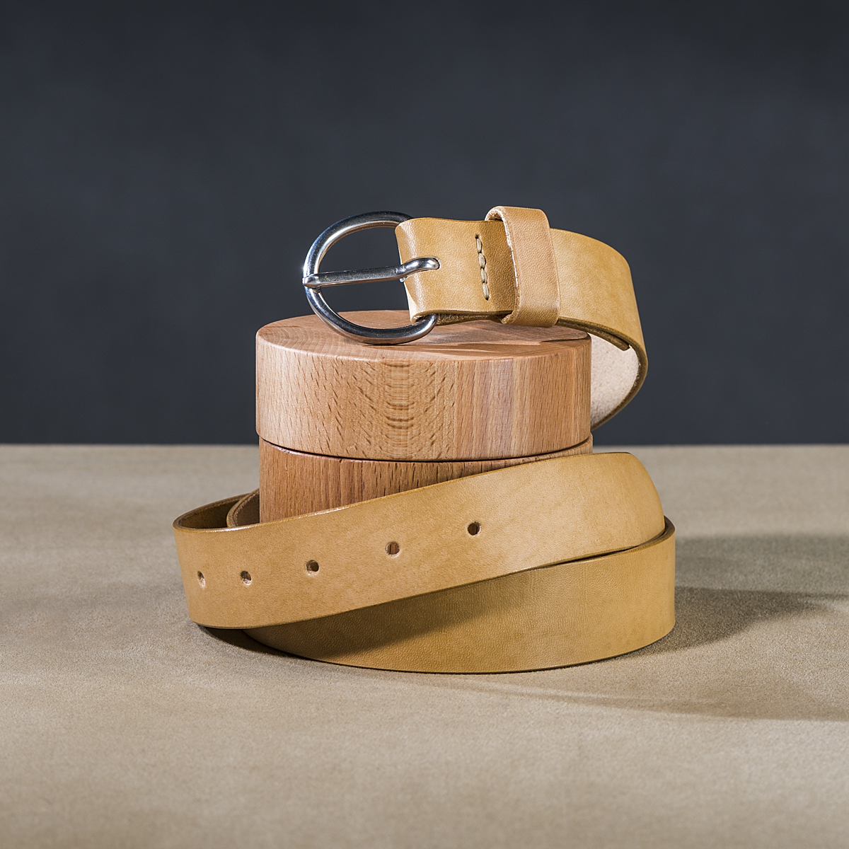 Leather belt for ladies Beige 1.
